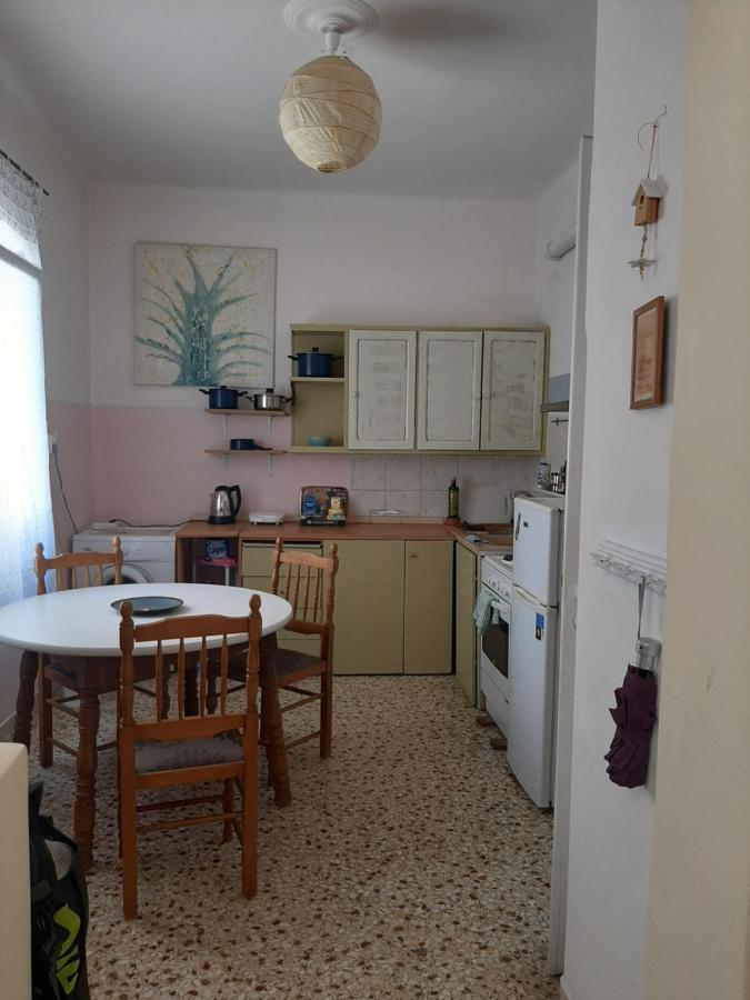 Retro Comfy Home Near Monastiraki アテネ エクステリア 写真